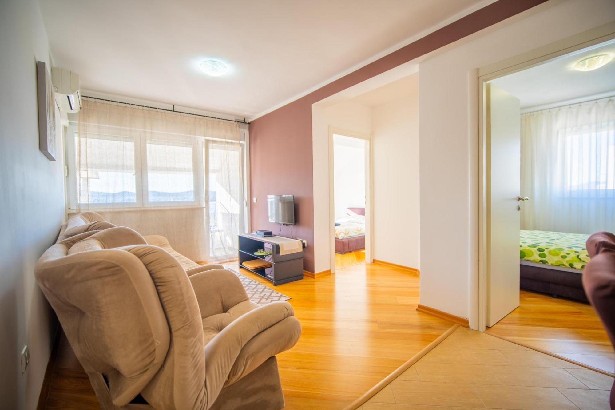 Apartman Centar Tivat Exterior foto